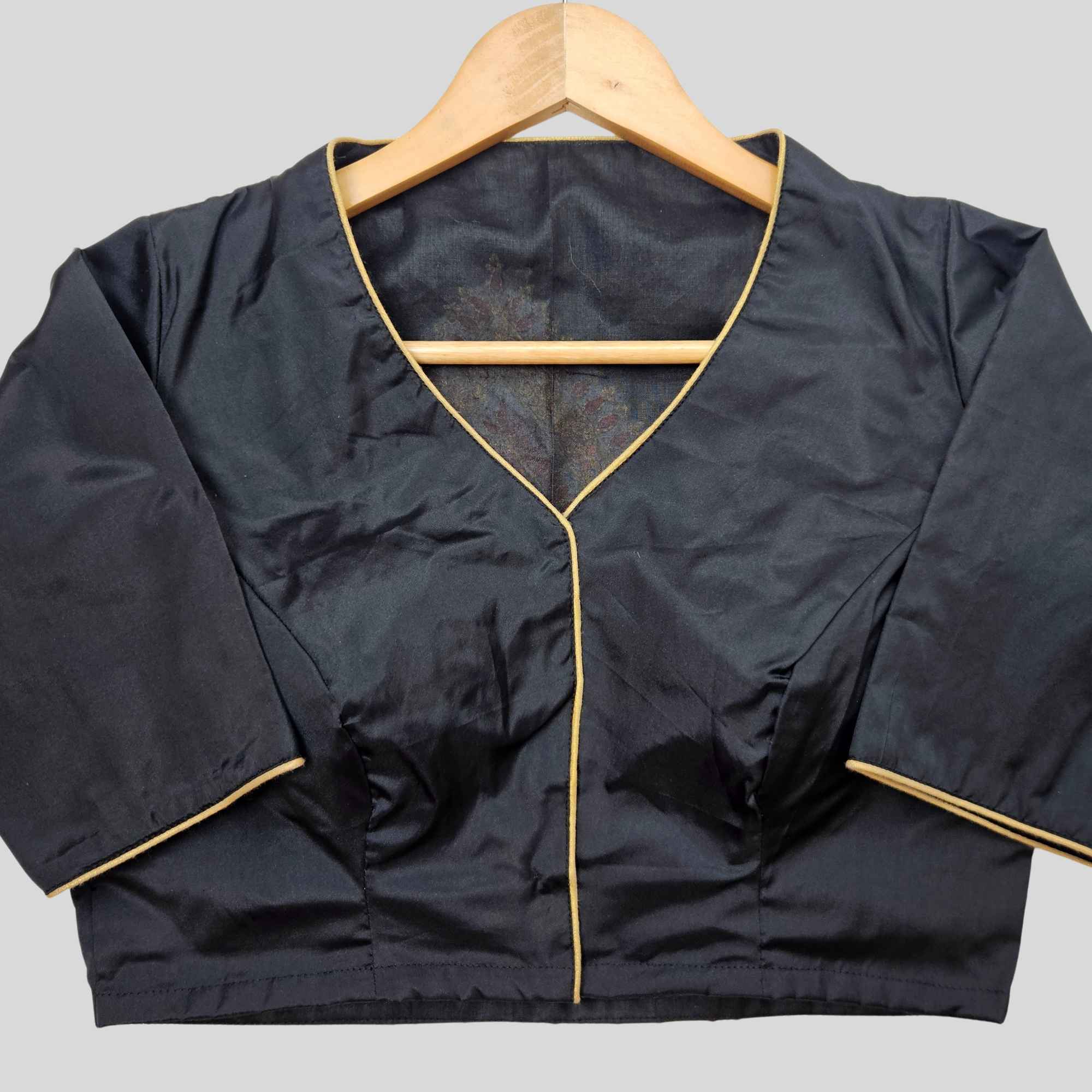 Embroidery Silk Cotton Readymade Blouse With Elbow Sleeve