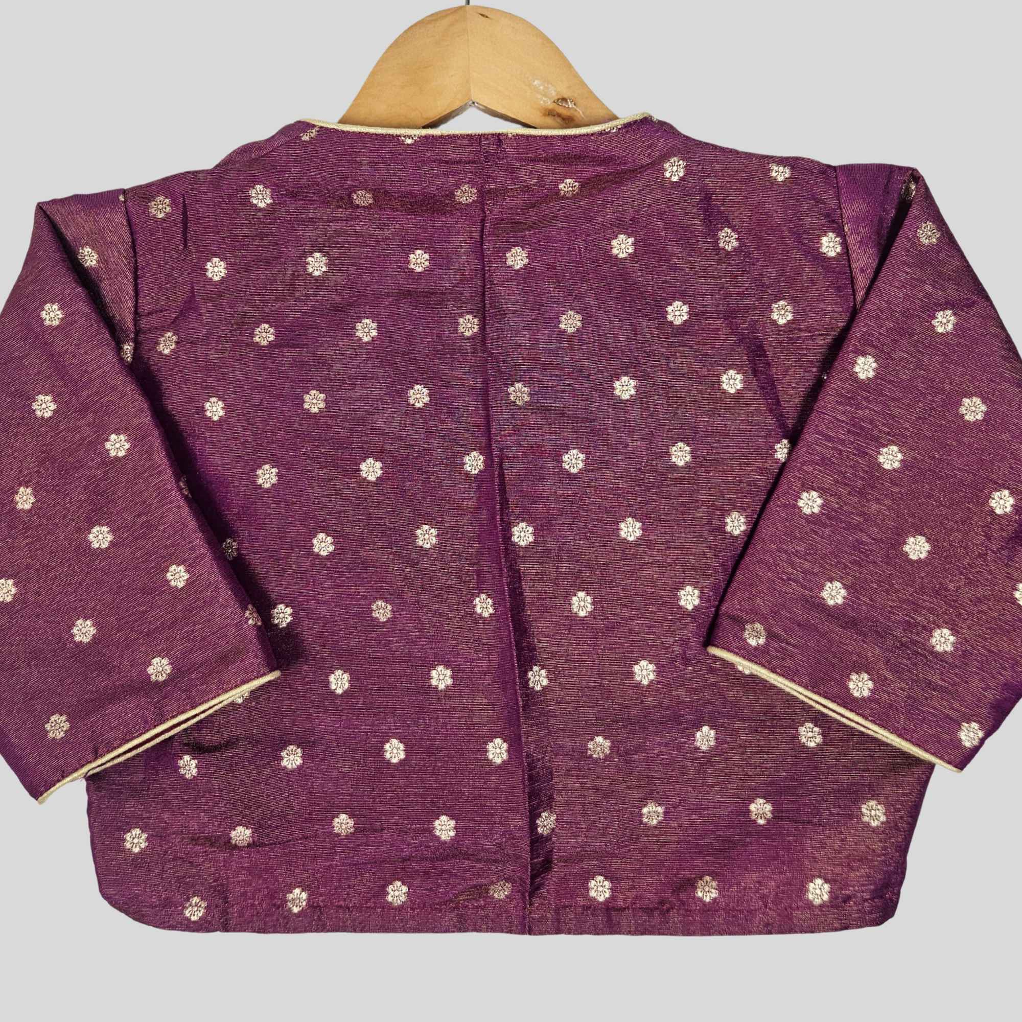 Tissue butta High neck Elbow Sleeve Blouse