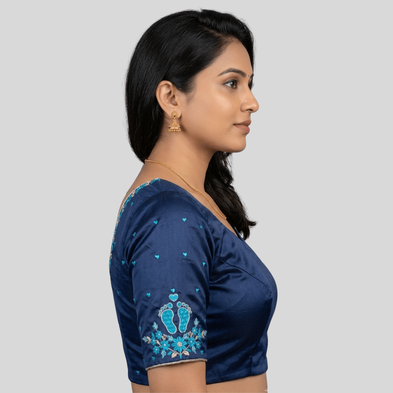 Slevee embroidery blouse 